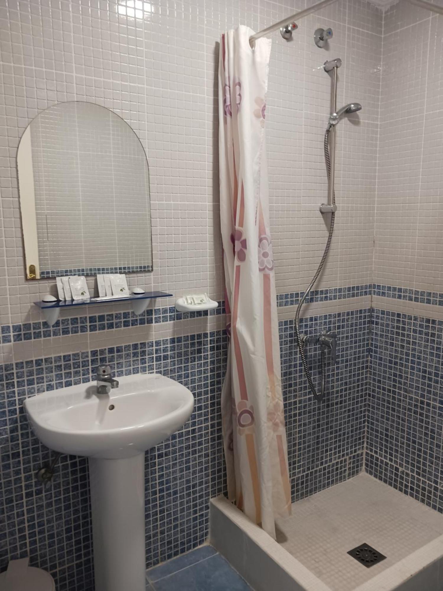 Hotel Manantiales 托雷莫利诺斯 外观 照片