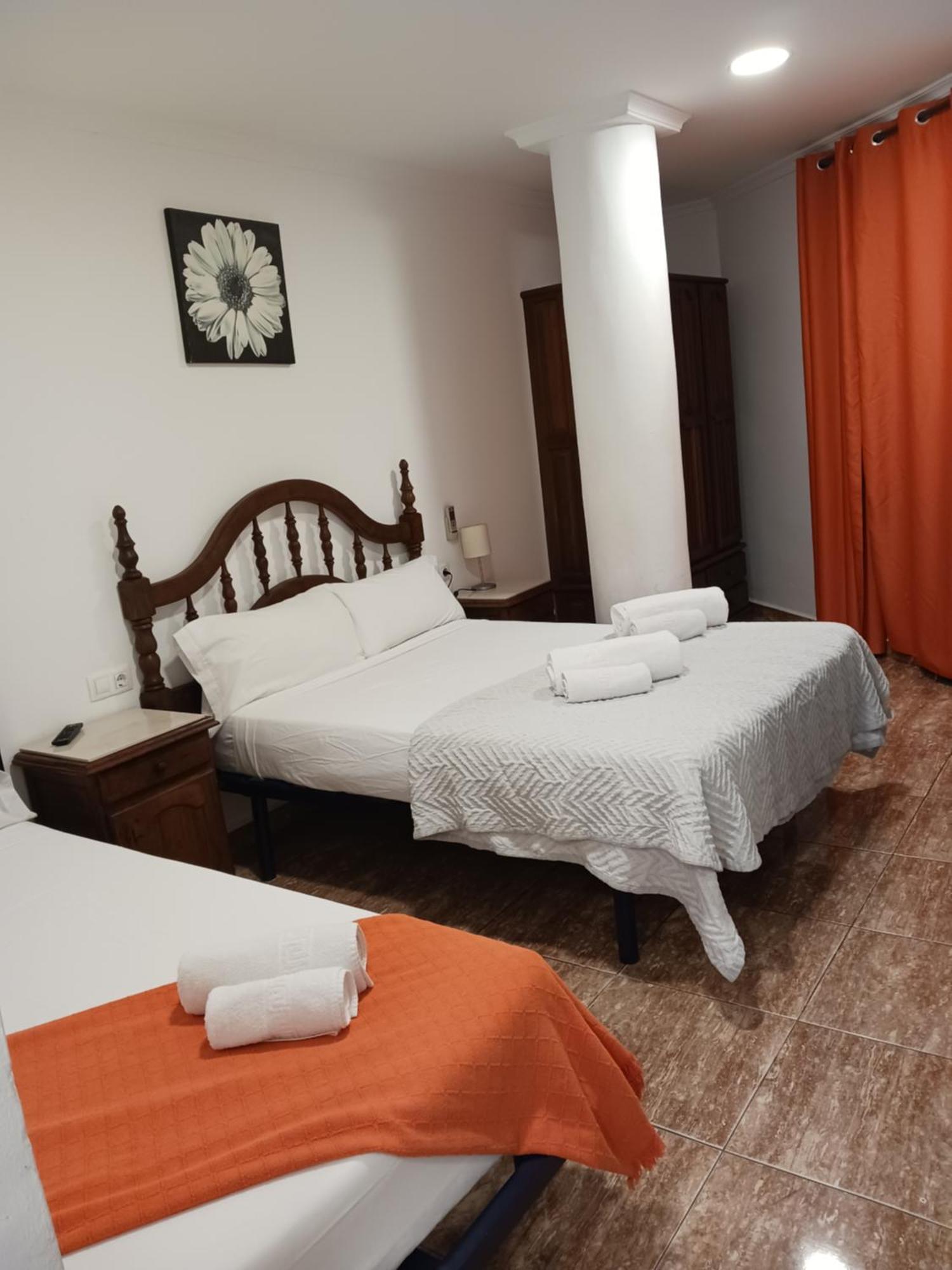 Hotel Manantiales 托雷莫利诺斯 外观 照片