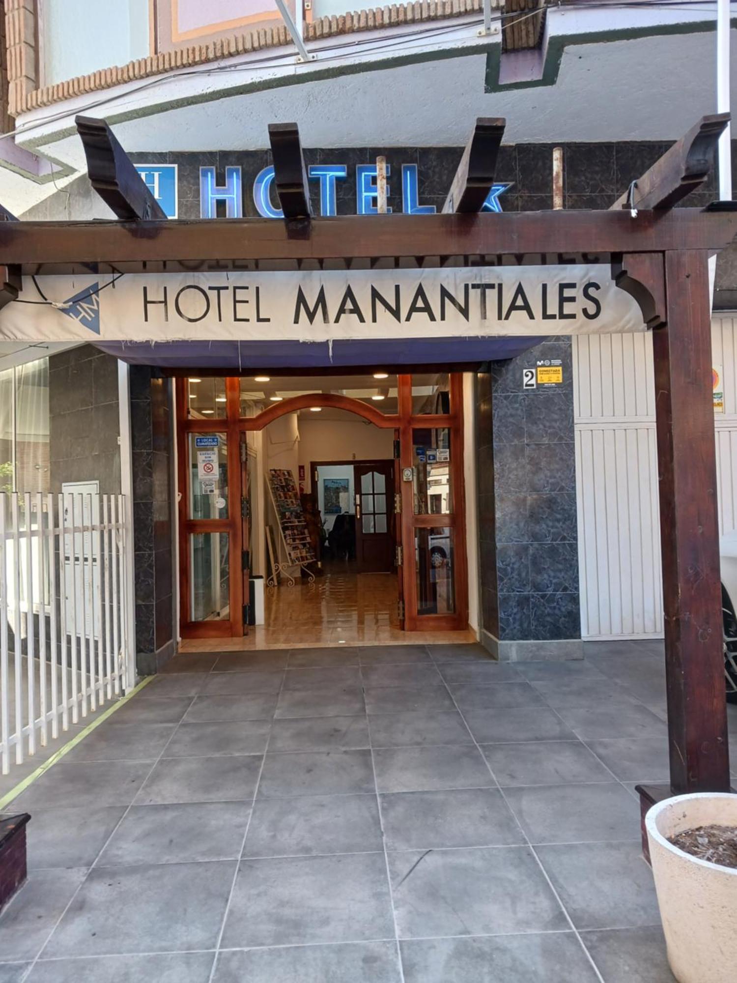Hotel Manantiales 托雷莫利诺斯 外观 照片